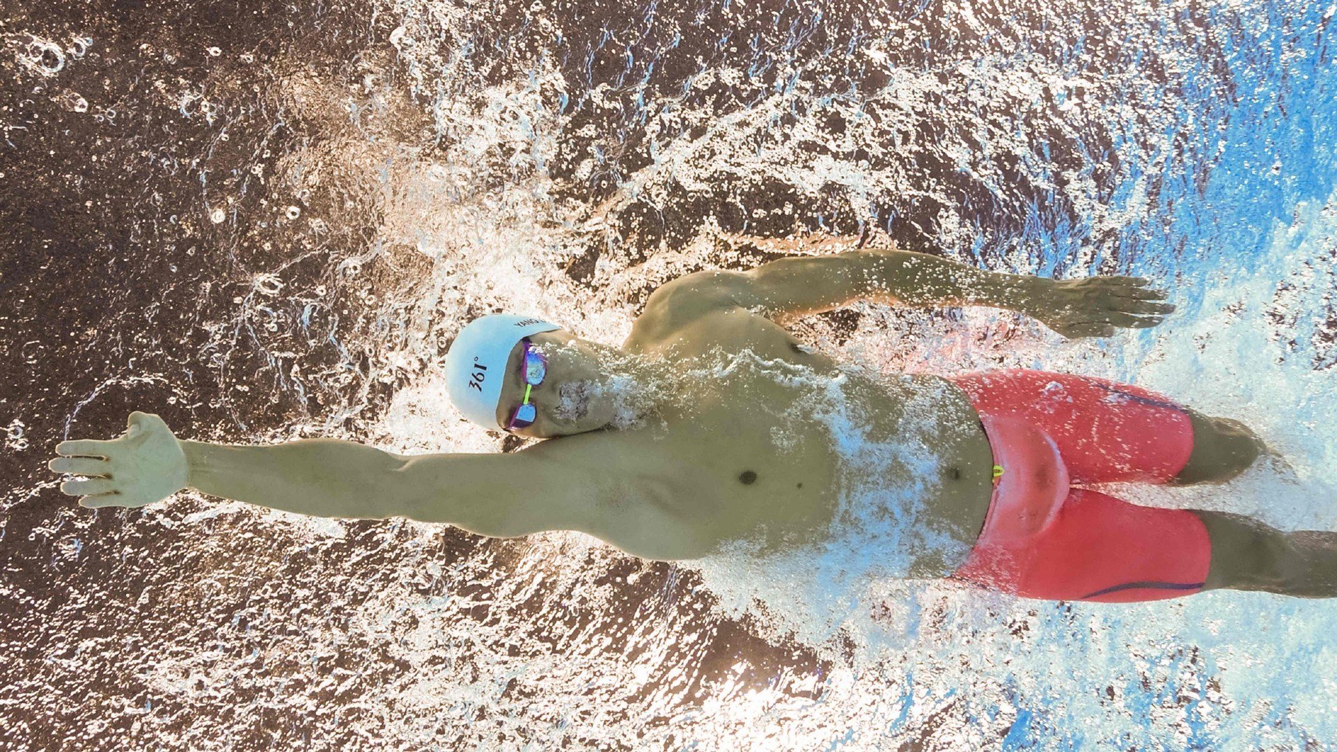 蛙泳冲刺中立代表队A稳扎稳打，蛙泳冲刺技巧